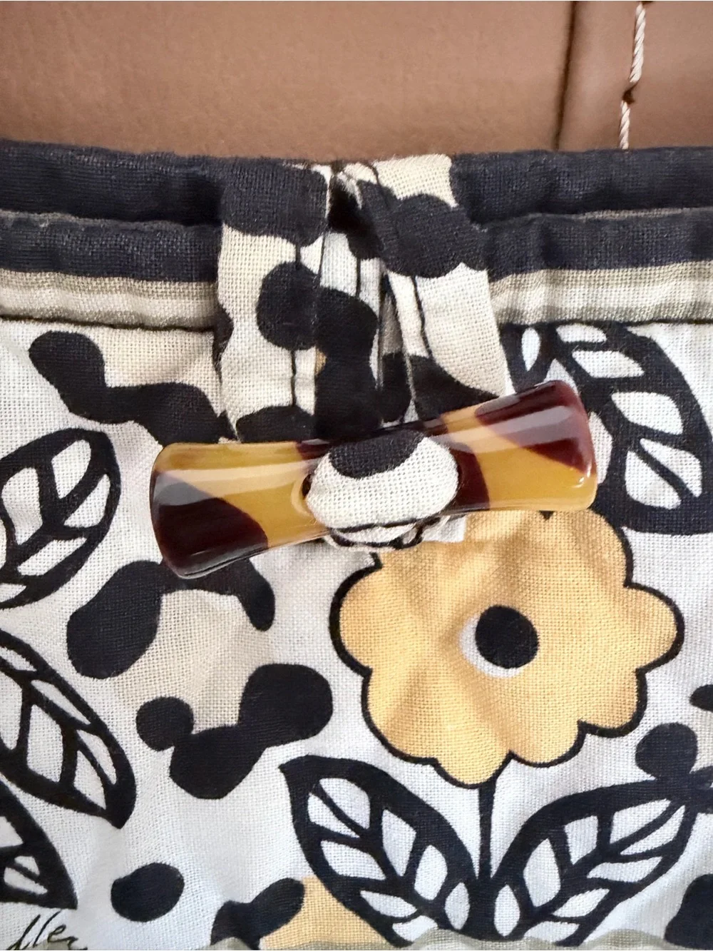 Vera Bradley Yellow and Black Quilted Floral Tote Interior Pocket 12” H x 11” W